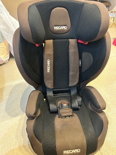 RECAROチャイルドシート（交渉中）