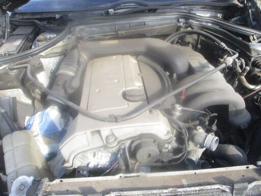 Mベンツ124-E280リサイクル部品取り車両-エンジンA/T装備