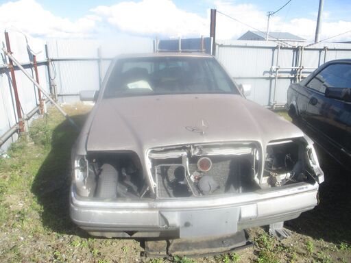 Mベンツ124-E380リサイクル部品取り車両―書類あり