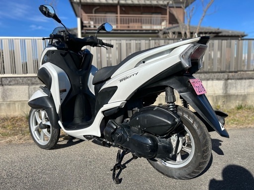 ⭐️自賠責令和8年4月.トリシティ125カスタム仕様❗️走行少^_^⭐️プラグなど新品交換で快調⭐️125ccピンクナンバー原付二種スクーター⭐️ ⭐️自賠責令和8年4月.トリシティ125カスタム仕様❗️走行少^_