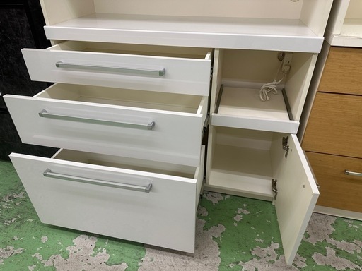 ドリーム川西店御来店限定】パモウナ3枚扉オープンボード  