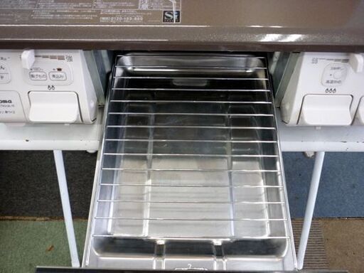 Rinnai ガステーブル 23年製 都市ガス用 ※右側バーナー部分割れあり TJ9569