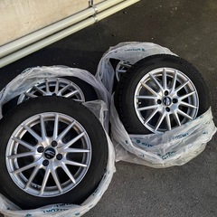お取引中ダイハツトールアルミホイール付きスタッドレスタイヤ冬タイヤ  
