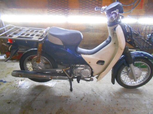 スーパーカブ50プロ実動書付きのボロ、引取り限定 スーパーカブ50プロ書付きボロです部品取りにでもどうぞ。引取り限定