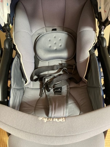 美品】Aprica ベビーカー ネイビー 西松屋限定モデル Aprica 美品】Aprica ベビーカー ネイビー 西松屋限定モデル Aprica