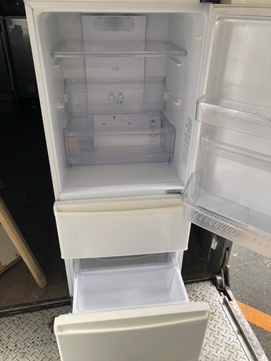 NO 726 ?福岡市内配送設置無料✨? AQUA アクア 冷蔵庫(272L・右開き 