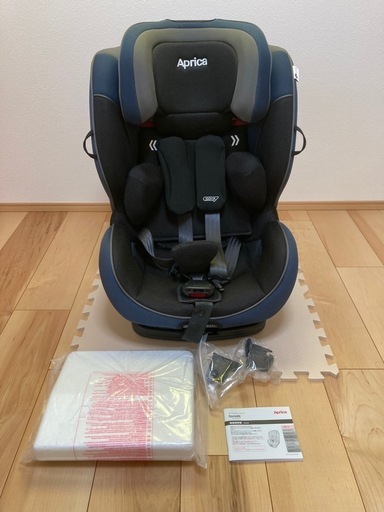 ジモティ来店特価!!! 【Aprica】 fiadea ピュアブラック J-182