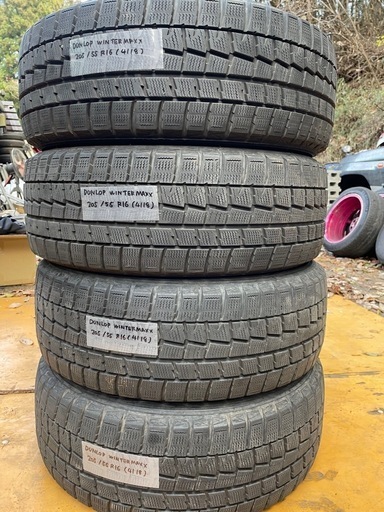 ぽん 再値下げ‼️早い者勝スタッドレスタイヤ