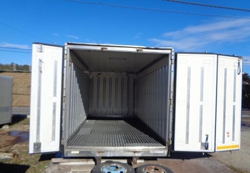 ♪八街C区SM42♪物置♪コンテナ♪丈夫♪左右ドア♪断熱材入ってる