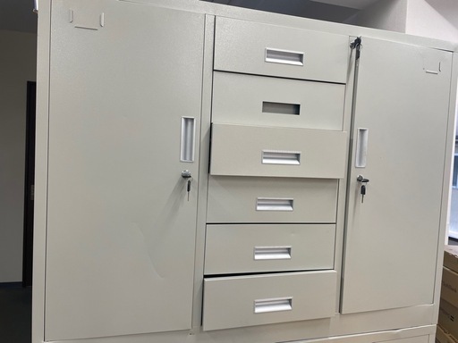 キャビネット(美品)② 美品 家具350 幅70cm Camila キャビネット