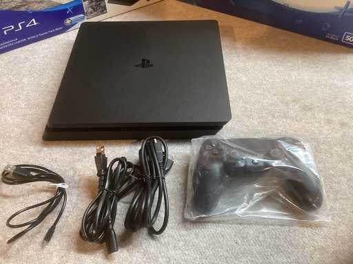 PS4 本体　500GB CUH-2200A ジェットブラック　モンスターハンターワールド　プレステ4 PS4 本体 500GB CUH-2200A ジェットブラック モンスターハンター