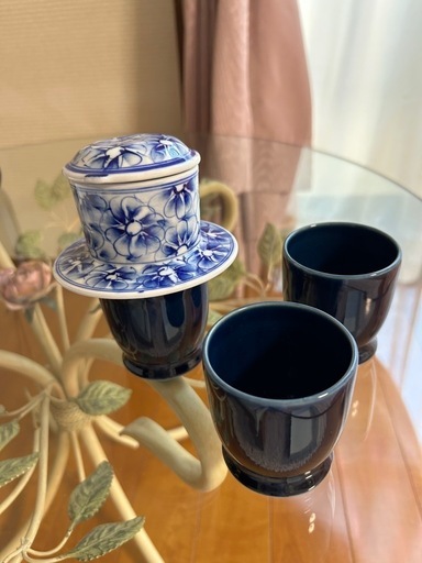ベトナム茶器　お茶入れと湯呑み3客