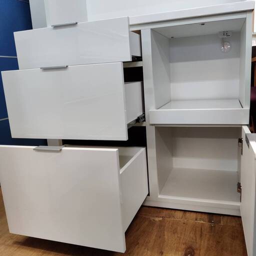 愛品倶楽部柏店】NITORI (ニトリ) 3枚扉キッチンボード エトナ 90KB 