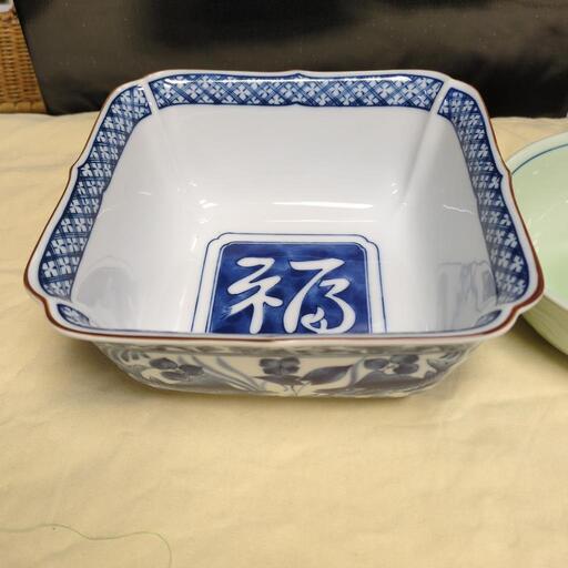 ★未使用品 たち吉 青華遊漁 福の文字いり 角鉢 と丸皿セット ㉔