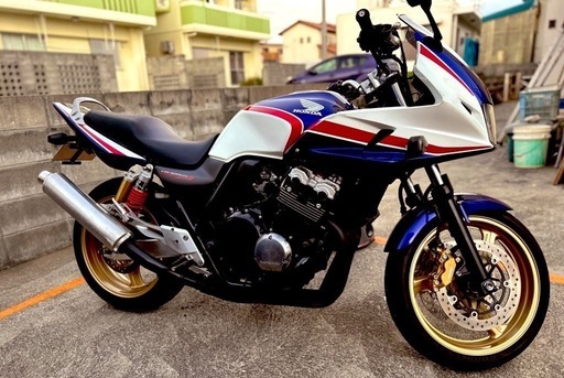 cb400sbスーパーボルドールnc39キャブ最終モデル。ハーレー交換可トリコロールカラー