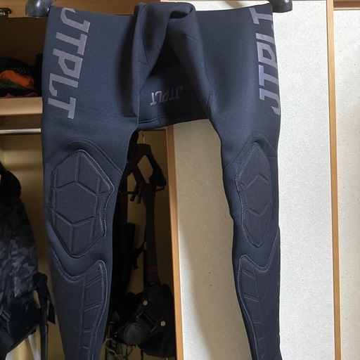 ジェットパイロットのウェットジャケットフード付き ジェットパイロットのウェットジャケットフード付き ジェット