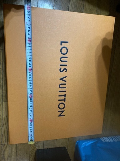 ルイヴィトンの箱と紙袋 空箱＋布袋＋紙袋＋メッセージカード付