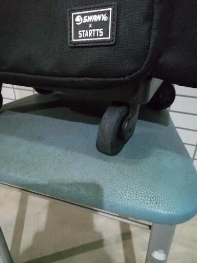 【美品／限定品】スワニー４輪キャリーバック(スターツコラボⅢ M21) 美品／限定品】スワニー4輪キャリーバック(スターツコラボⅢ M21)