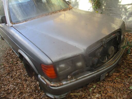 ベンツ-126-560SEL-右後ろドアーガラス付き販売