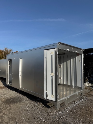 仕上げ済み！断熱材入り！バイクガレージ！使い勝手抜群！倉庫物置用 4