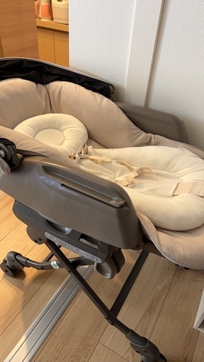 【美品】ハイローチェア　洗えるシート 電動 バウンサー ブラウン 美品】ハイローチェア 洗えるシート 電動 バウンサー ブラウン 楽天