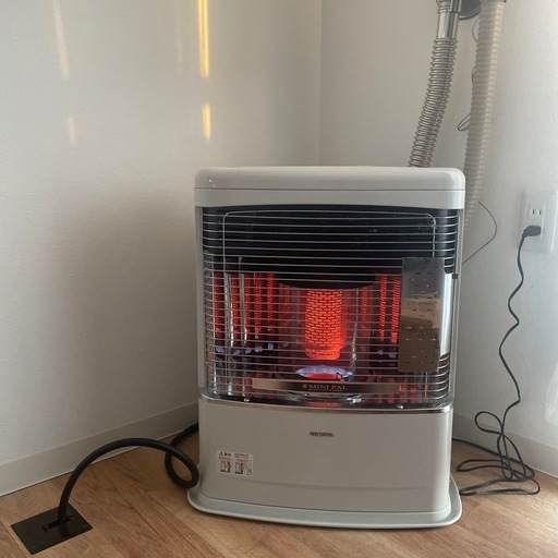 FFストーブ 2015年製 サンポット FF-4210TL N 木造～11畳 コンクリート