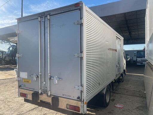 福岡発 4tアルミコンテナ 片側扉付 その他多数コンテナ有 お値段交渉有