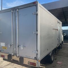 福岡発 2tコンテナ 両側横スライドドア付 鍵付 換気口付 その他多数