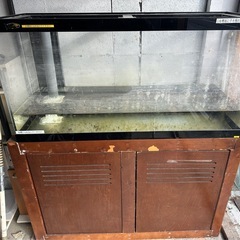 大幅値下げ大型アクリル水槽1500×1500×h600オーバーフロー水槽底面ブラックアングル台高さ約700 大幅値下げ大型アクリル水槽1500×1500×h600オーバーフロー水槽底面