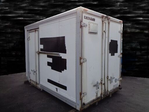 横扉付【美品】4トン冷凍冷蔵 幅218cm長さ570cm高さ240cm