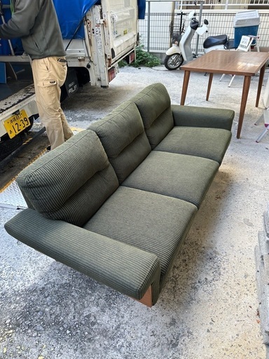 3人掛けソファ フットレスト・リクライニング機能付き ホワイト系