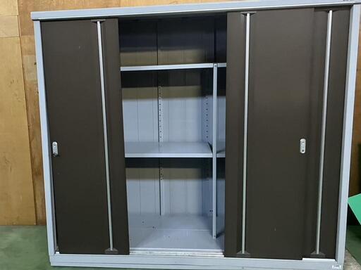 値下げしました!!!!INABA物置美品 (幸ちゃんファーム) 東京の収納家具  