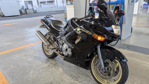 実働好調!!乗って帰れます!!平成16年式カワサキZZ‐R400
