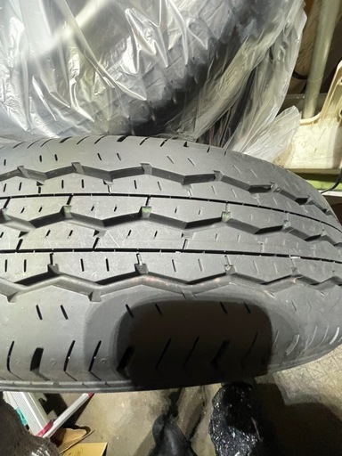 ハイエース 純正ホイール タイヤ ハイエース純正アルミホイールと