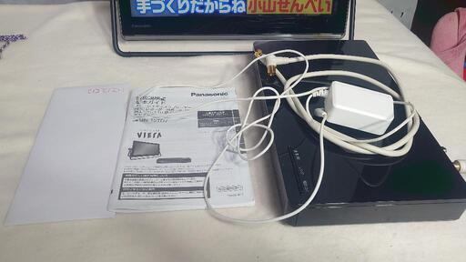 UN-15TD8 BDプレイヤー、HDDレコーダー付きポータブルテレビ UN-15TD8 BDプレイヤー、HDDレコーダー付きポータブルテレビ