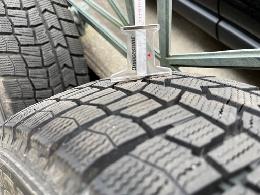 送料込JB64ジムニーアルミ付スタッドレス4本セット【バリ山