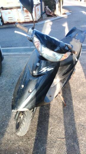 外人お断り　原付　YAMAHA　ZR