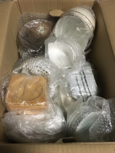 食器　皿　陶器　たくさん