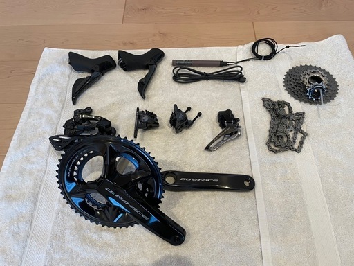 GIANT.FCR2ロードバイク27インチSHIMANO 18段、カーボンフォーク GIANT