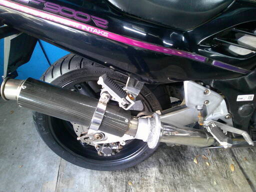 【良・美品】Gラインペイント・hide/布袋モデル・モッキンバードエレキギター。 ②【良・美品】Gラインペイント。hide/布袋モデル。モッキンバード