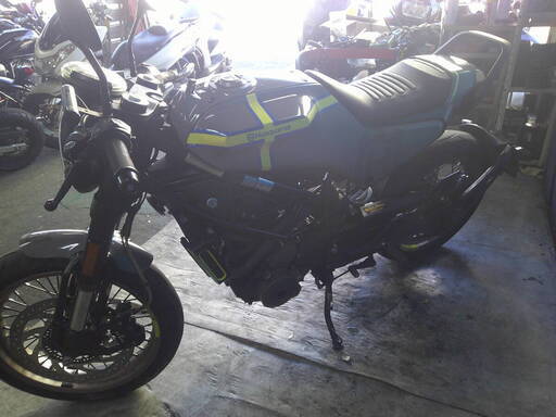 ハスクバーナ ビットピレン401 グレー 車検予備検対応車 エンジン始動