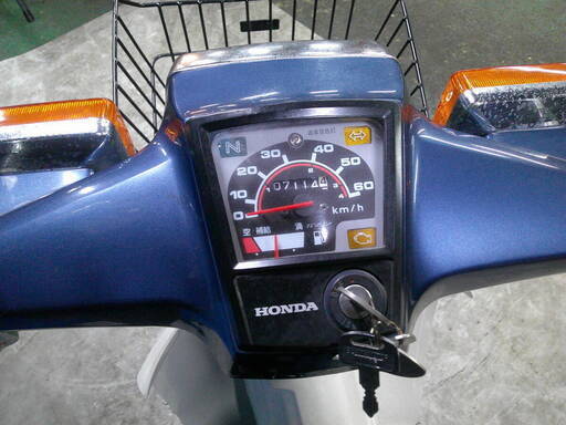 HONDA スーパーカブ50E-Fi 青 エンジン始動動画 自賠責保険で乗れます