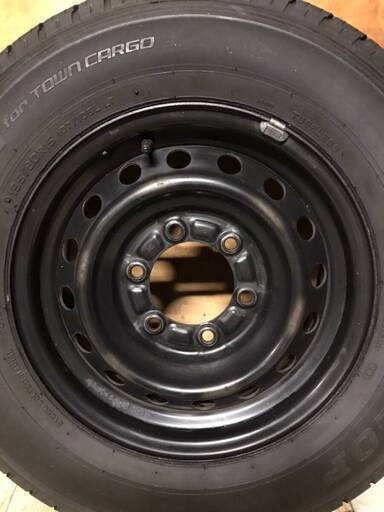 ☆8〜9部山 ノーマルタイヤ☆ ハイエース 純正 ホイール 15インチ 6J