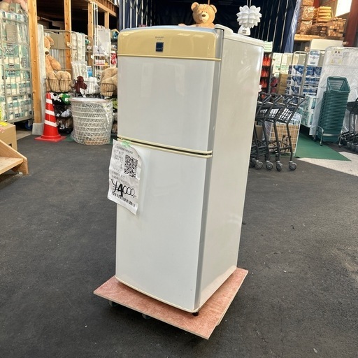 お薦め品‼️シャープどっちもつけかえドア 冷蔵庫137L 2017年② 【公式 