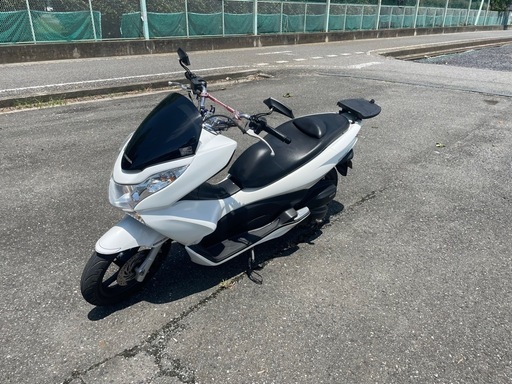 PCX ほぼ新車 JF 28後期