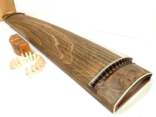 ◆和琴◆13弦 琴 クルムラ楽器 全長188cm 琴柱／口前カバー／丸袋付 中古 ◇和琴◇13弦 琴 クルムラ楽器 全長188cm 琴柱／口前カバー／丸