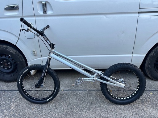 FullMarks COLOMA 20インチ Disk トライアル自転車 楽天市場】トライアル自転車FullMarks 20インチ【 COLOMA Disk