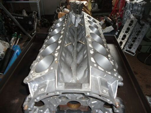 MB-120-V12エンジン加工済みシリンダーヘツト販売 Mベンツ-V12エンジン