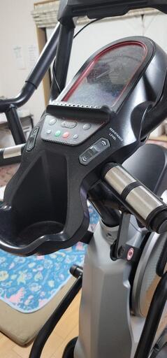 【かず丸さん専用】 定価30万 クロストレーナー クロストレーナー Andes7.1最大５年保証／ポイント20倍／組立設置と送料無料／マット付／心拍計付／有酸素運動 クロストレーナー アンデス7.1  Andes7i ジョンソン ヘルステック ジャパン ルームランナー[折りたたみ可能]エリプティカルトレーナー Bluetooth対応 |