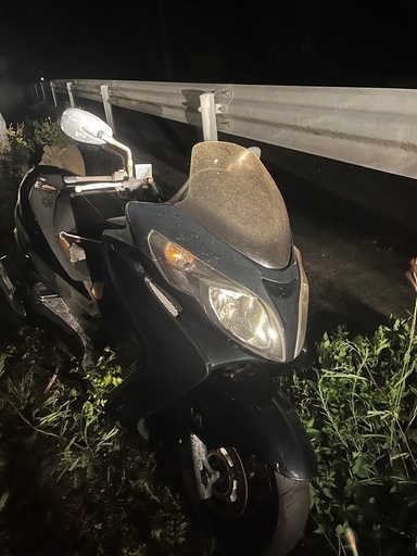 スズキ　　スカイウェイブ250 部品取り